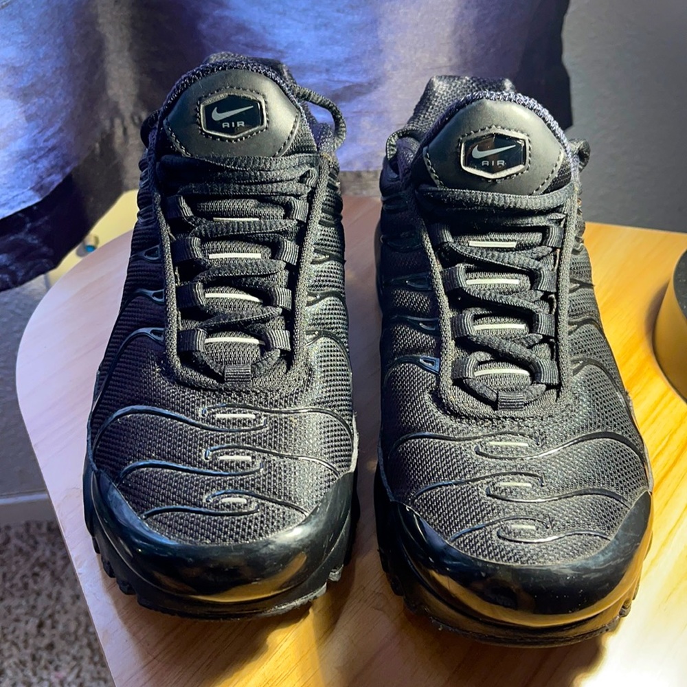 Nike Black TN’s
